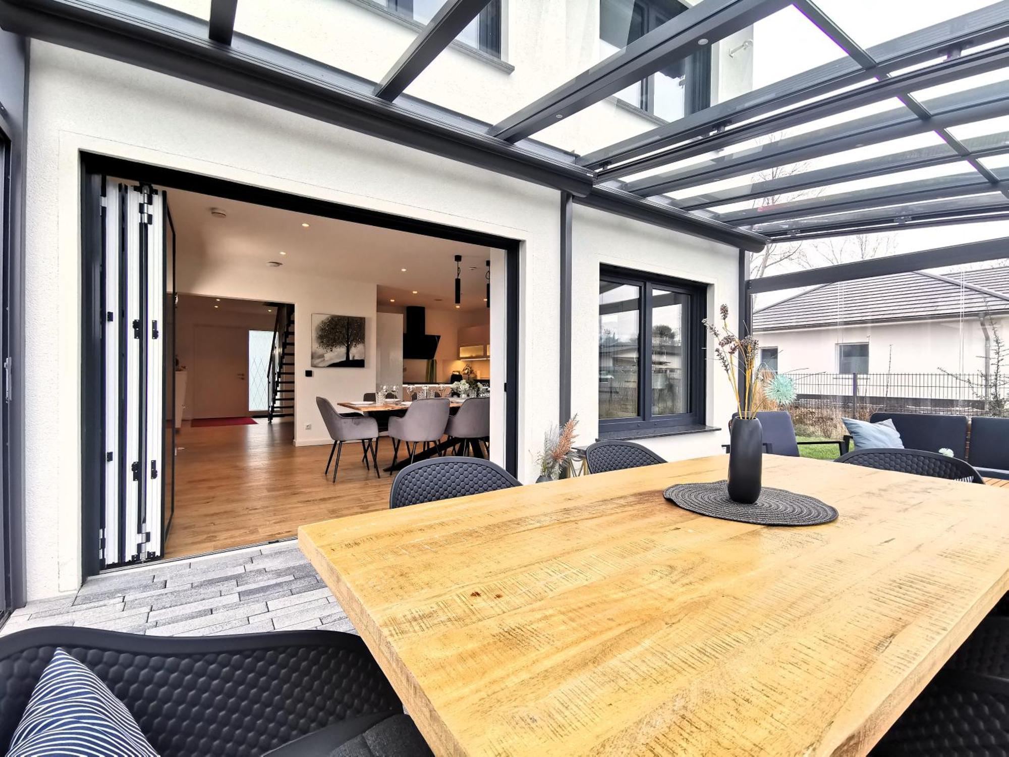 Bohnapartments Luxury Villa Berlin - 210Qm - Wintergarten - Kamin - 4 Kostenlose Parkplaetze - 6 Schlafzimmer - Neubau - Luxusausstattung ビルケンヴェルダー エクステリア 写真